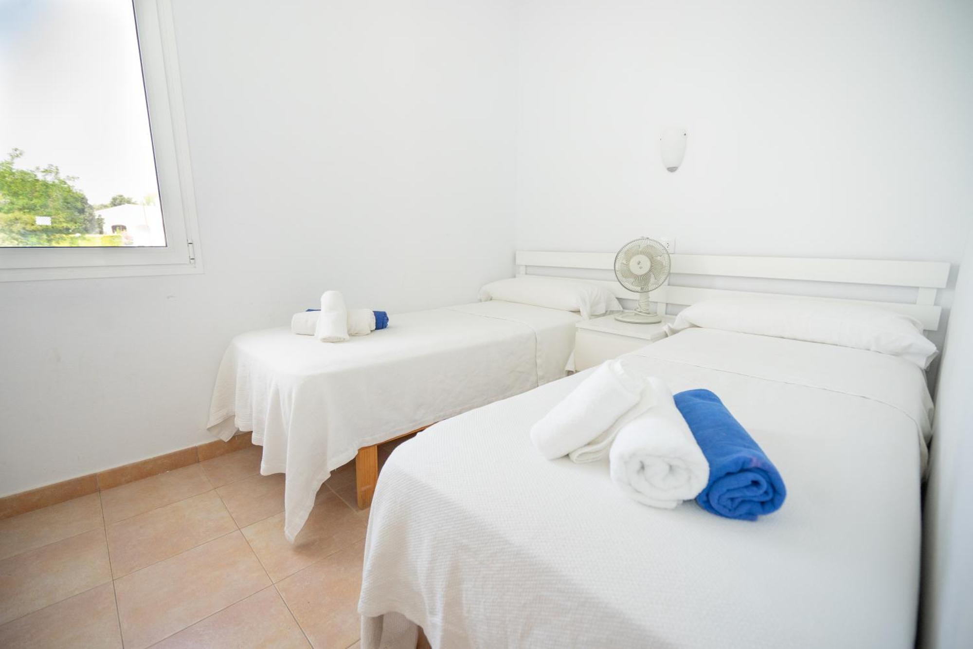 Apartamentos Annabel'S I Кала Галдана Екстериор снимка